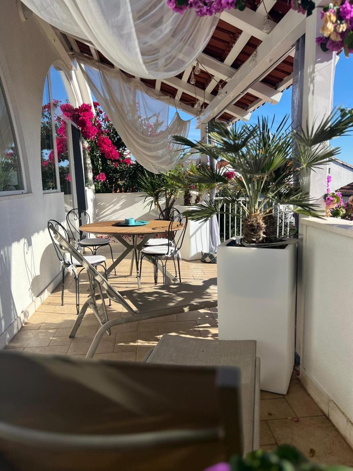 Trogir Ciovo Big Seaview Apartment Near The Sea المظهر الخارجي الصورة
